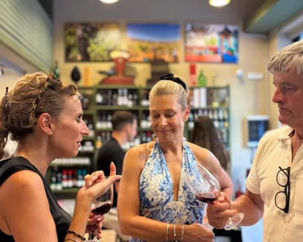 A toast at a Divino evening