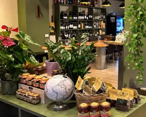 Sicilian products among the plants